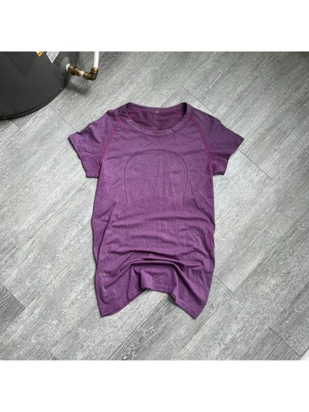 Purple / Pink Lululemon Activewear / Yoga / Gym Shirt / Top